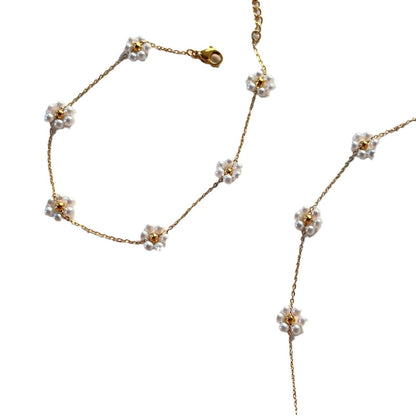 Pearl Small Flower Necklace Fashion Titanium Steel